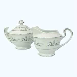 Harmony House Platinum Garland Sugar Bowl w/ Lid & Creamer Set Japan 3541 Wheat